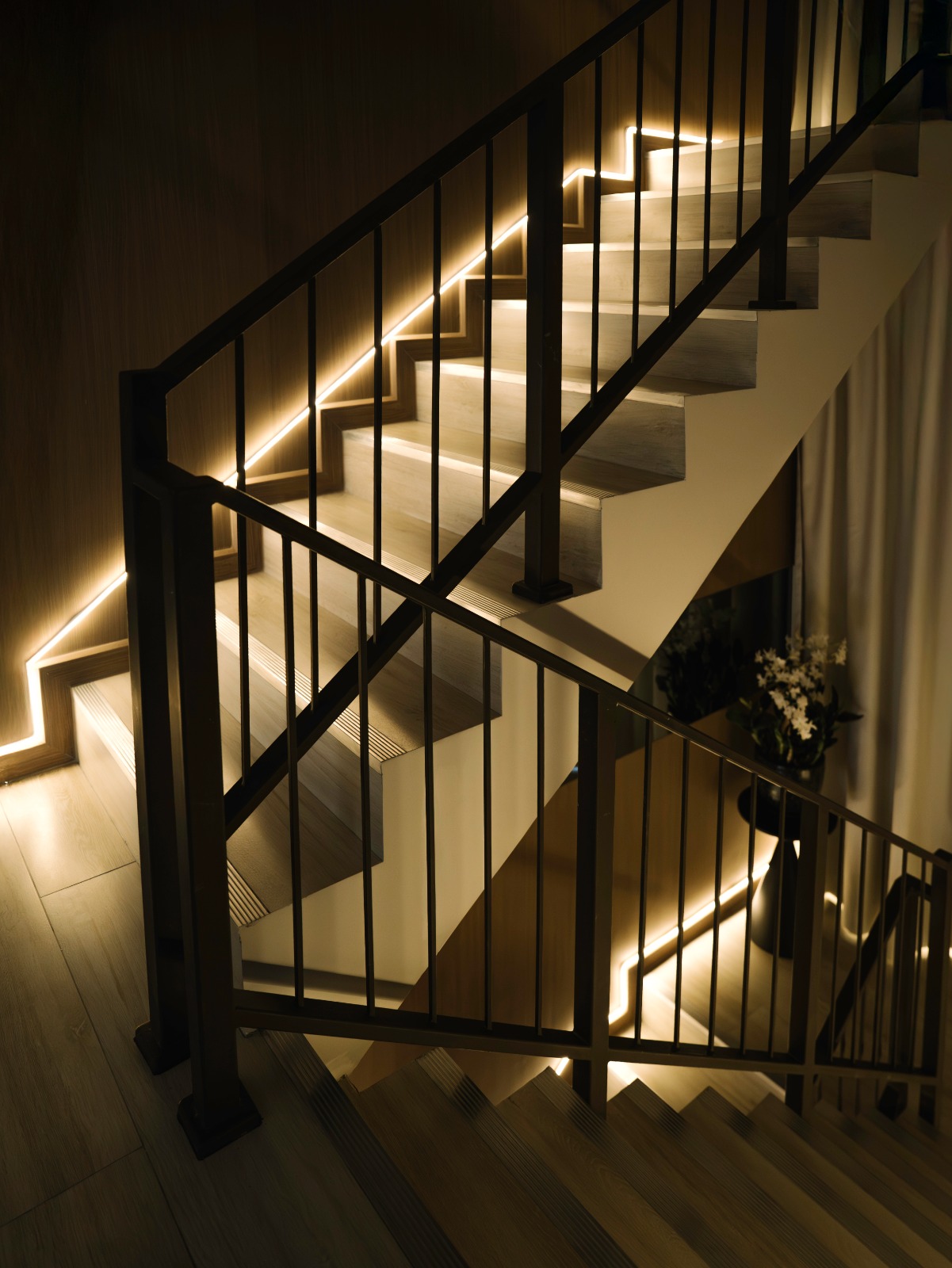 Detoxéa interior — staircase